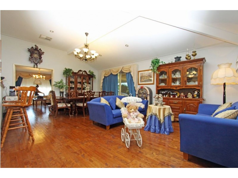 25 Lavender Gardens, Halls Head WA 6210