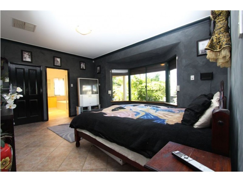 12 Chennile Vista, Halls Head WA 6210
