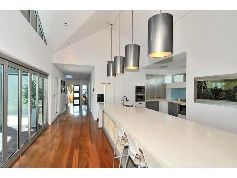 54 Fairbridge Road, Halls Head WA 6210