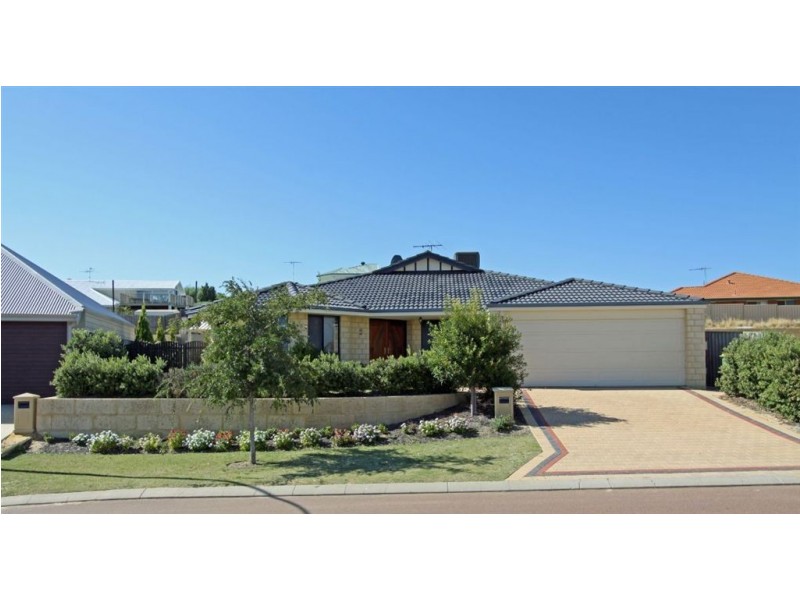 13 Lilly Pilly Lookout, Halls Head WA 6210