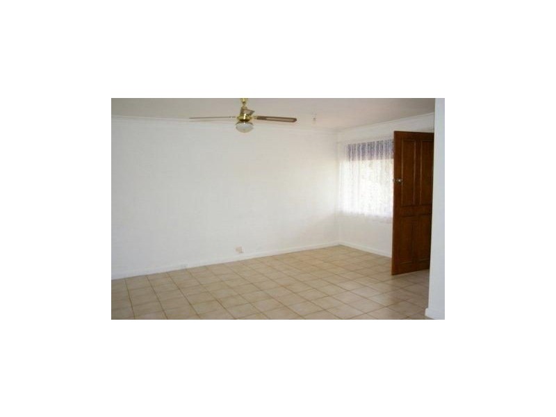 13 Petchell Street, Rangeway WA 6530