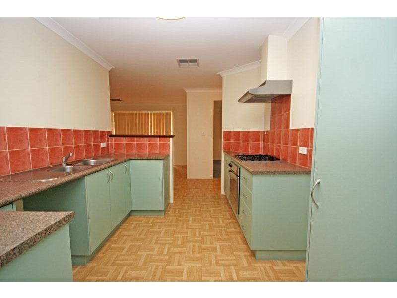 10 Saffron Loop, Falcon WA 6210
