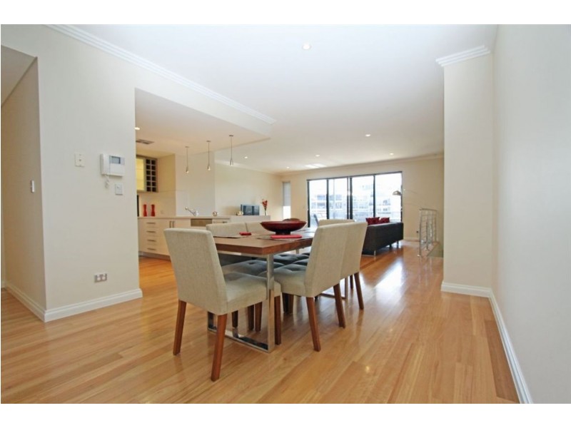 1/23 Galileo Loop, Mandurah WA 6210