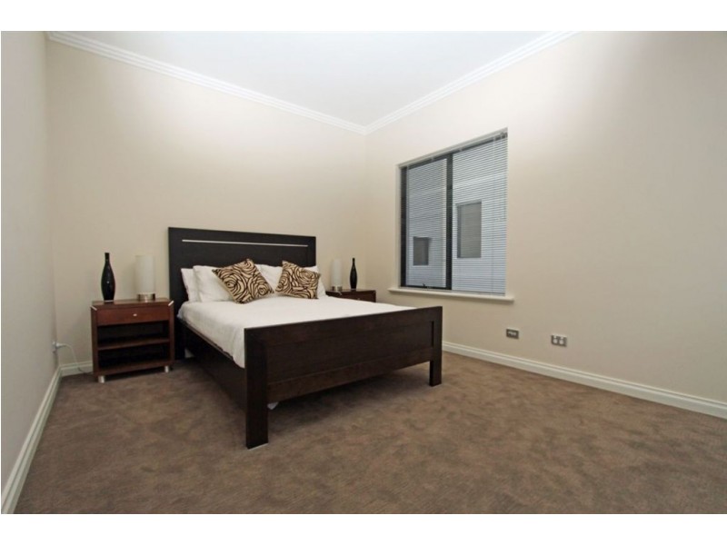 1/23 Galileo Loop, Mandurah WA 6210