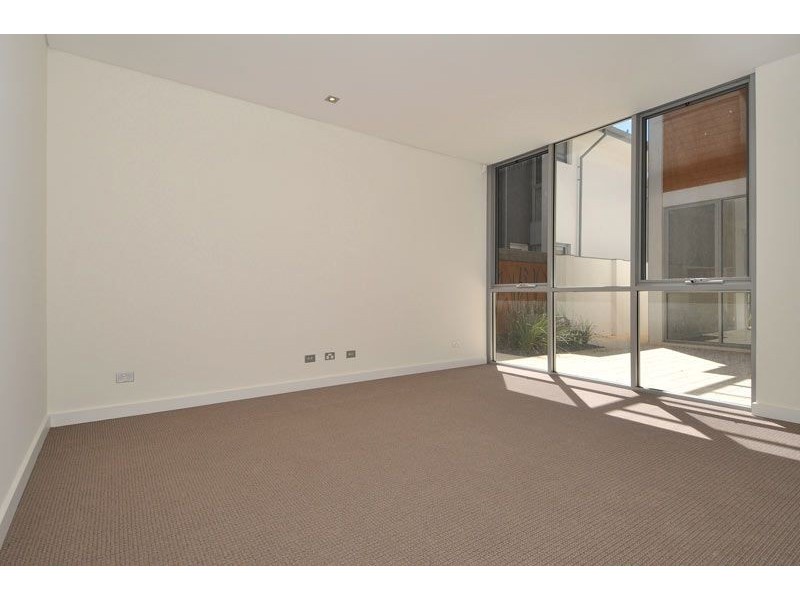 29 Trade Winds Retreat, Dudley Park WA 6210