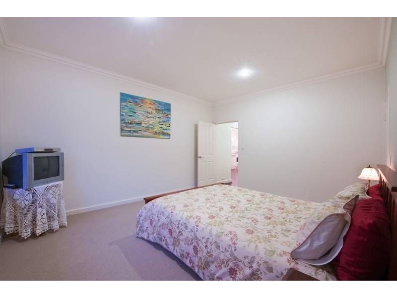 30 Bromley Road, Hilton WA 6163