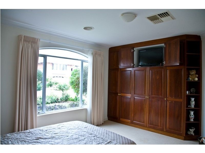 13 McNess Glade, Salter Point WA 6152