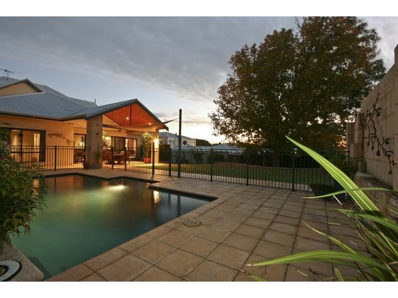 23 Beach Street, Bicton WA 6157