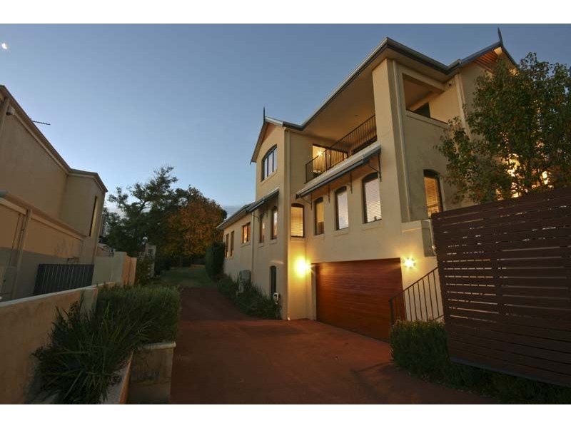 23 Beach Street, Bicton WA 6157