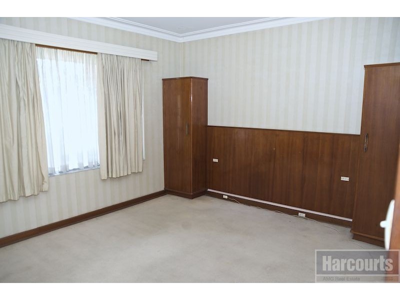 1 Hillary Street, Willagee WA 6156