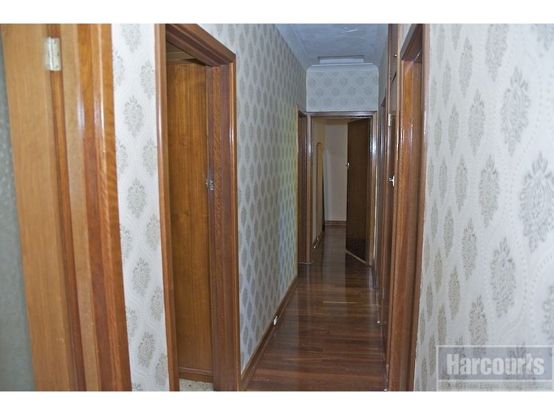 1 Hillary Street, Willagee WA 6156