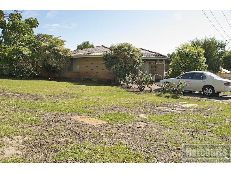 1 Hillary Street, Willagee WA 6156