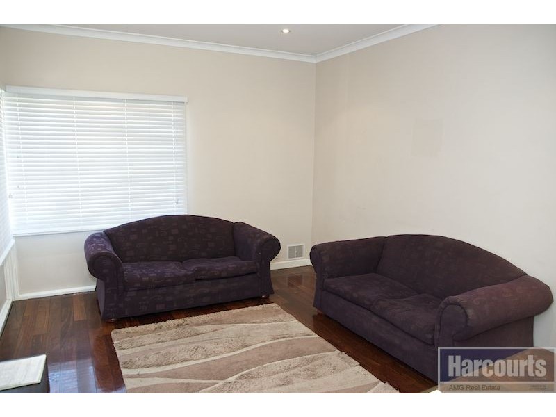 16 Cordelia Avenue, Coolbellup WA 6163