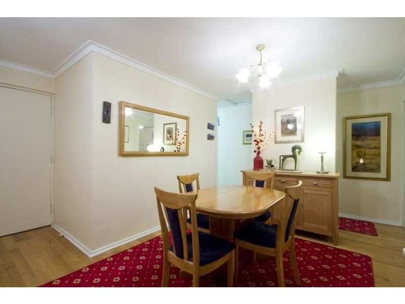 17/8-10 Swan Road, Attadale WA 6156