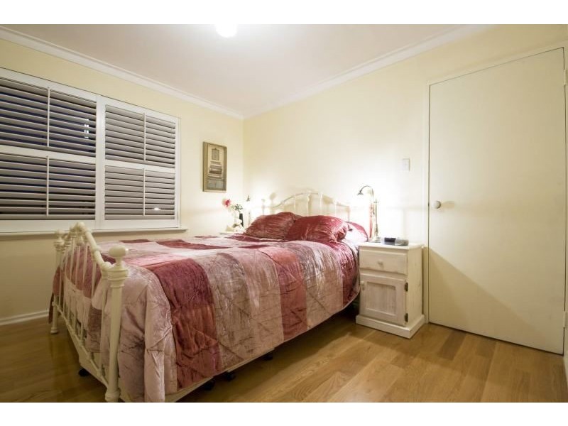 17/8-10 Swan Road, Attadale WA 6156