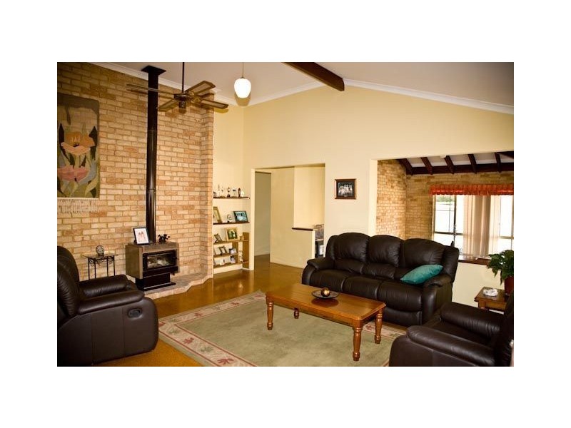 20 Frayne Place, Wandi WA 6167