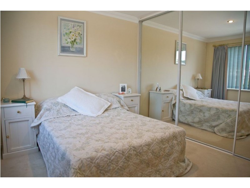 2/43 Macrae Road, Applecross WA 6153