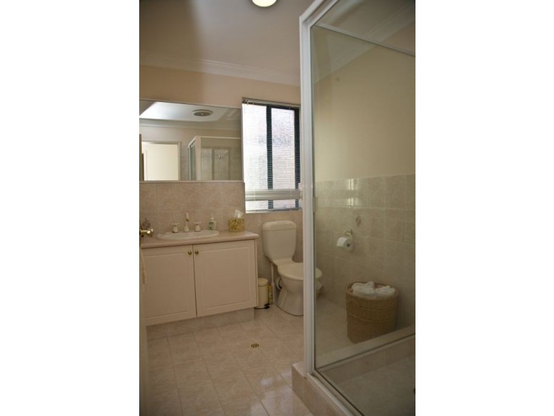 2/43 Macrae Road, Applecross WA 6153