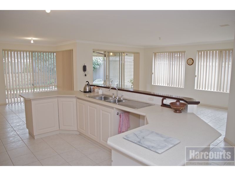 17c Cleopatra Street, Palmyra WA 6157