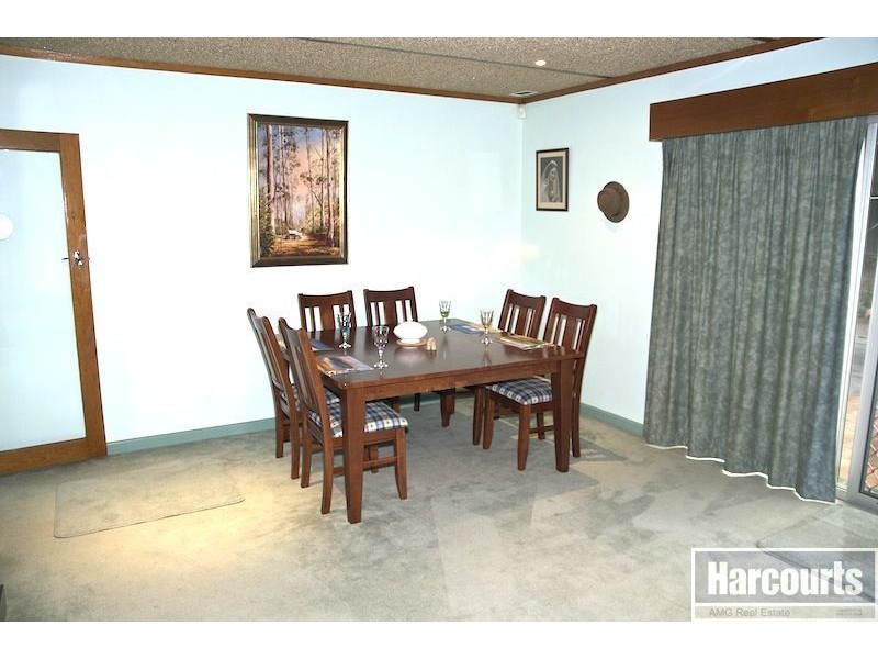 19 Olding Way, Melville WA 6156