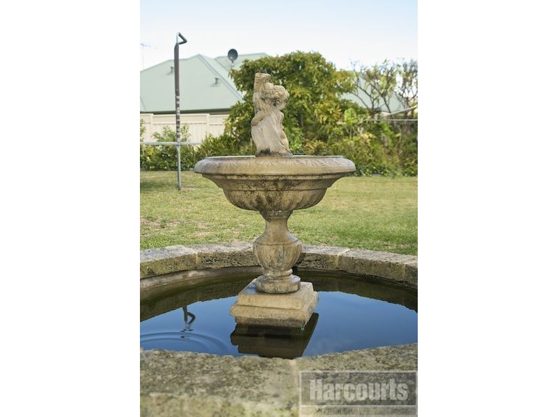 19 Olding Way, Melville WA 6156