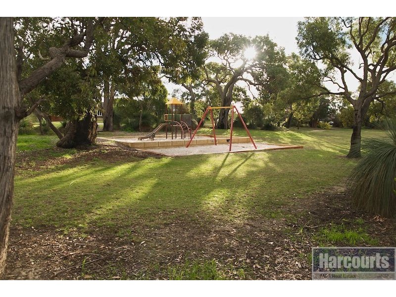 19 Olding Way, Melville WA 6156