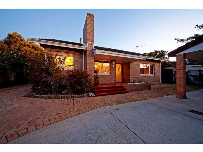 6 Swan Road, Attadale WA 6156