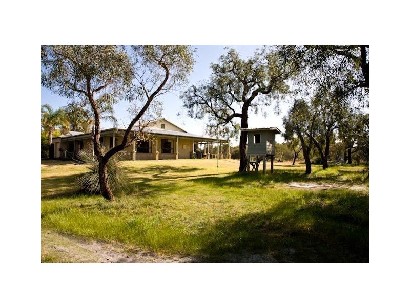 615 Rowley Road, Forrestdale WA 6112