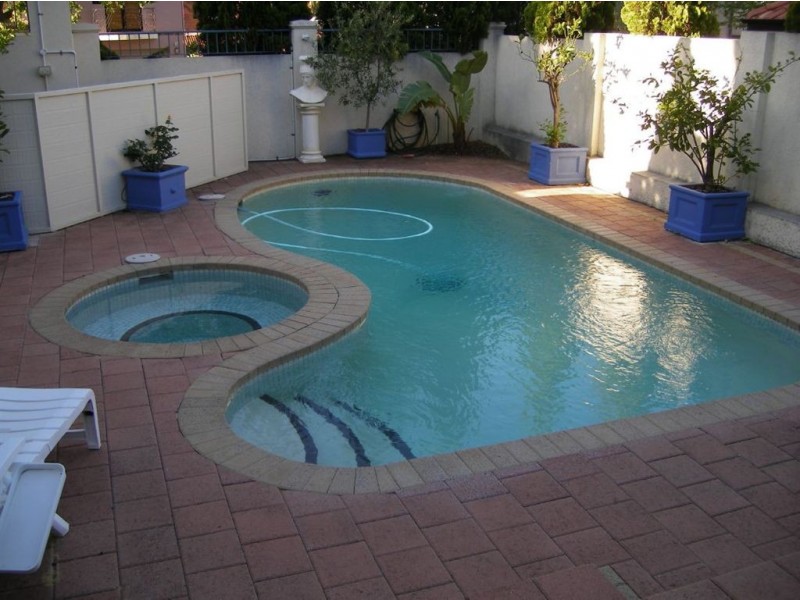 1/11 Tweeddale Road, Applecross WA 6153