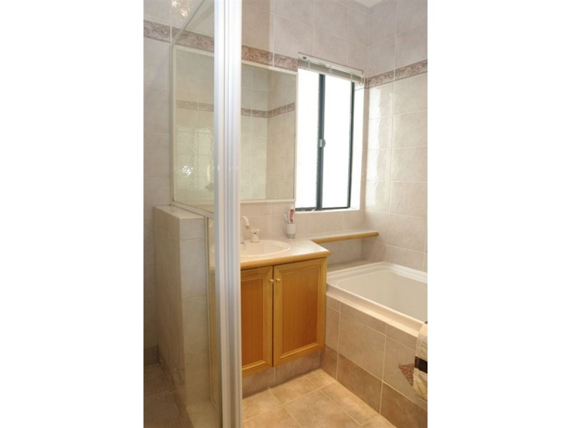 1/11 Tweeddale Road, Applecross WA 6153