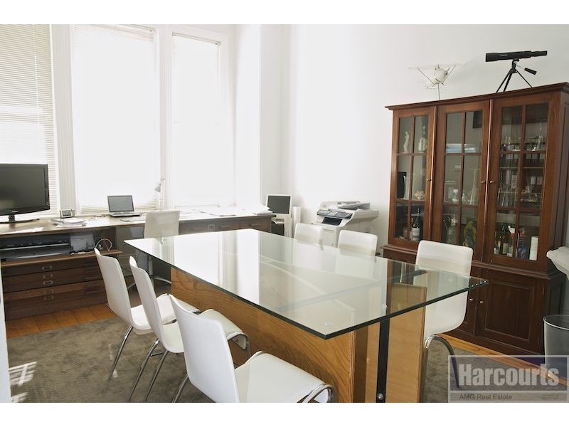 13 South Street, South Fremantle WA 6162