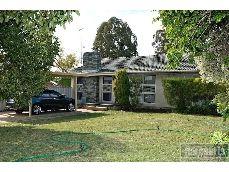92 North Lake Road, Myaree WA 6154