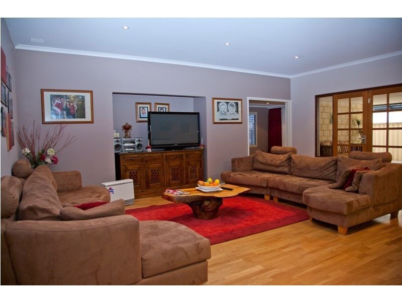 15 Unity Way, Atwell WA 6164