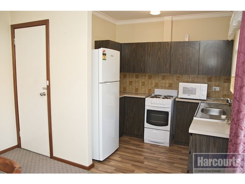 1/4 Petra Street, Palmyra WA 6157