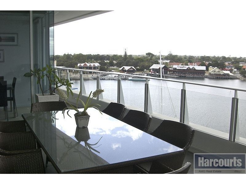 28/1 Marco Polo Drive, Mandurah WA 6210