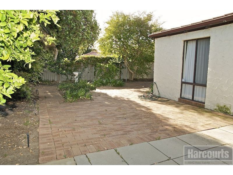 6 Placid Court, South Lake WA 6164