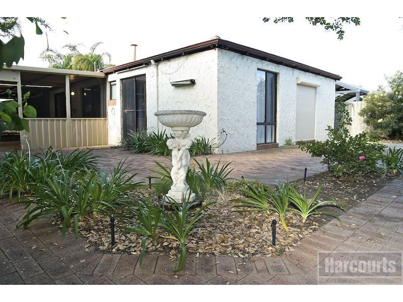 6 Placid Court, South Lake WA 6164