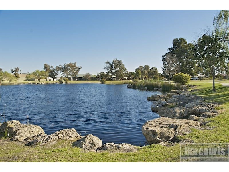 6 Placid Court, South Lake WA 6164