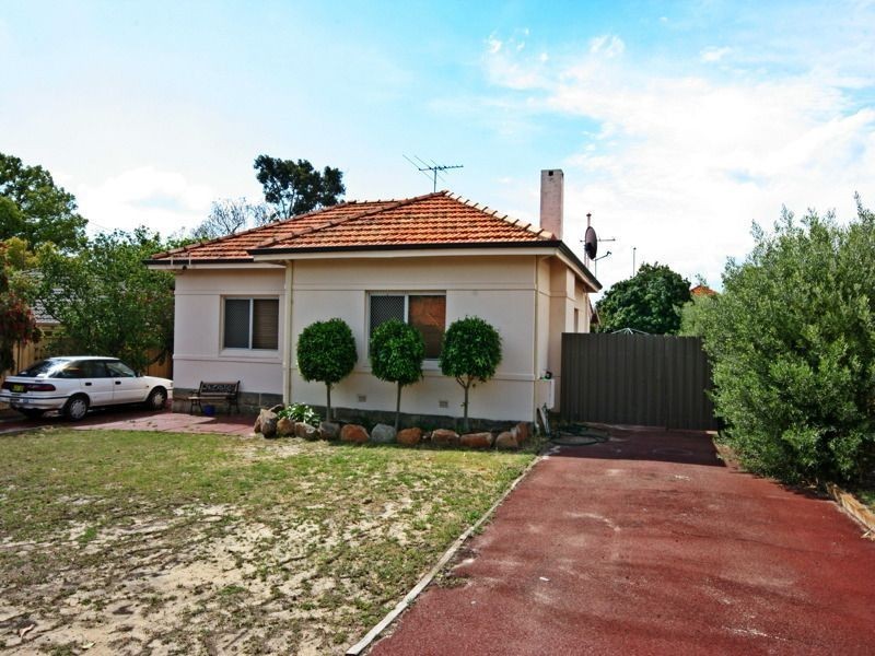 24 Downey Drive, Manning WA 6152