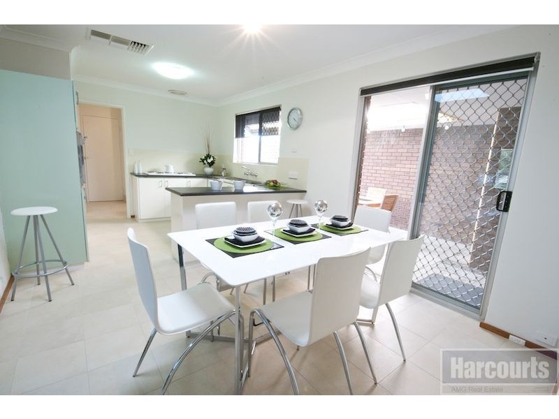 1/37 Third Street, Bicton WA 6157