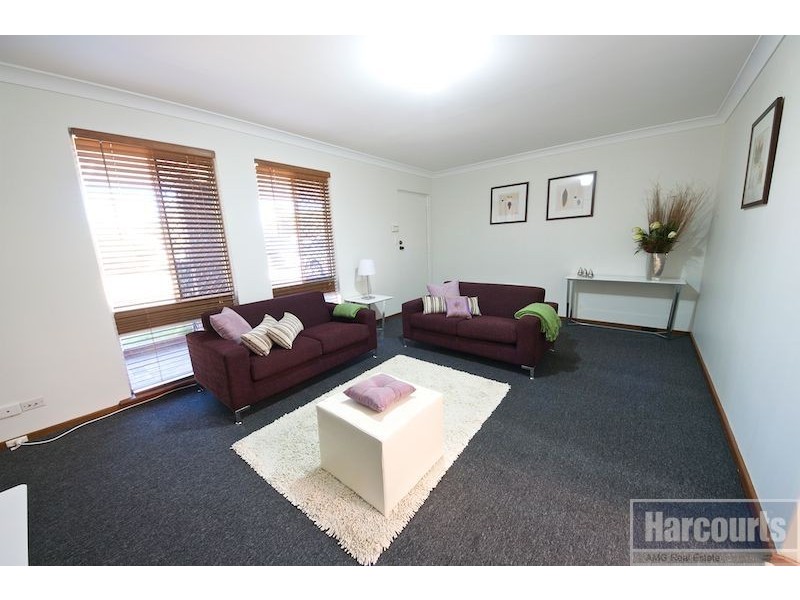 1/37 Third Street, Bicton WA 6157