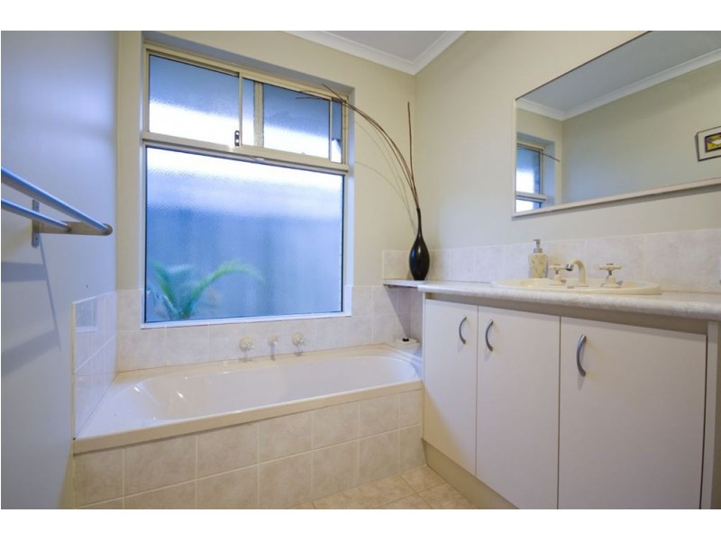 6a Fenton Place, Myaree WA 6154