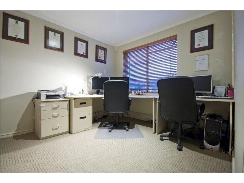 6a Fenton Place, Myaree WA 6154