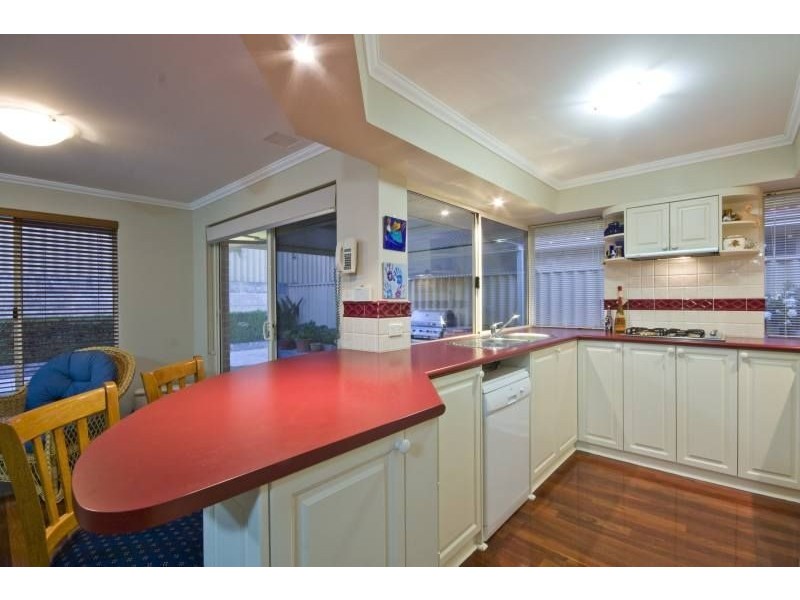 15 Nambung Crescent, Bibra Lake WA 6163