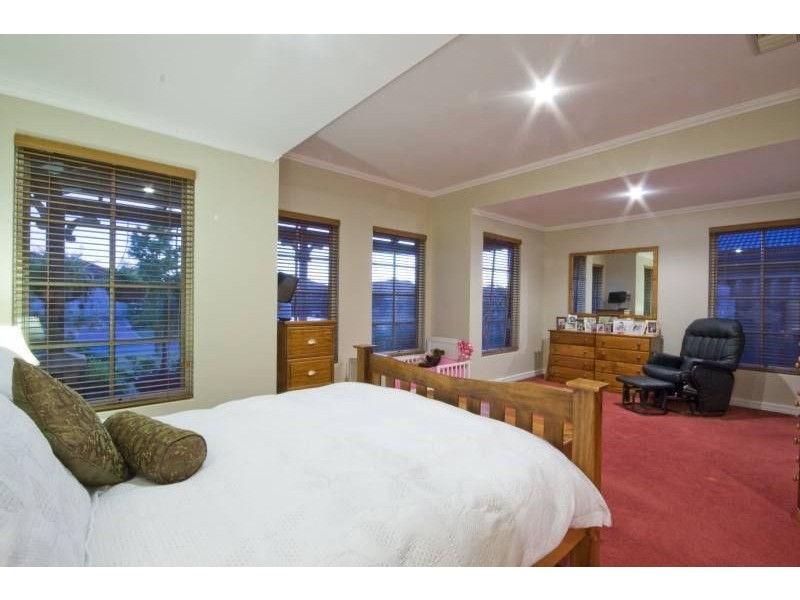 15 Nambung Crescent, Bibra Lake WA 6163