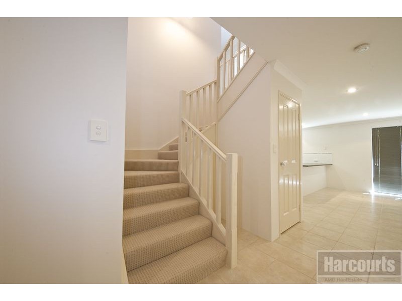 136 Kitchener Road, Alfred Cove WA 6154