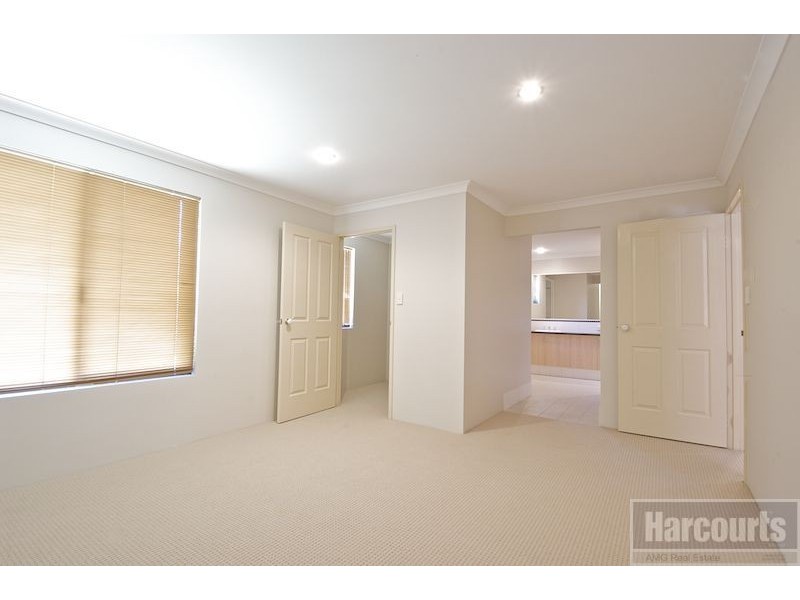136 Kitchener Road, Alfred Cove WA 6154