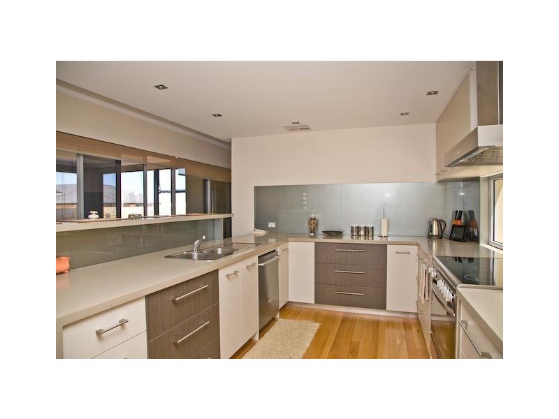 1 Eudora Way, North Coogee WA 6163