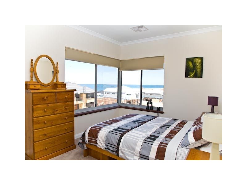 1 Eudora Way, North Coogee WA 6163