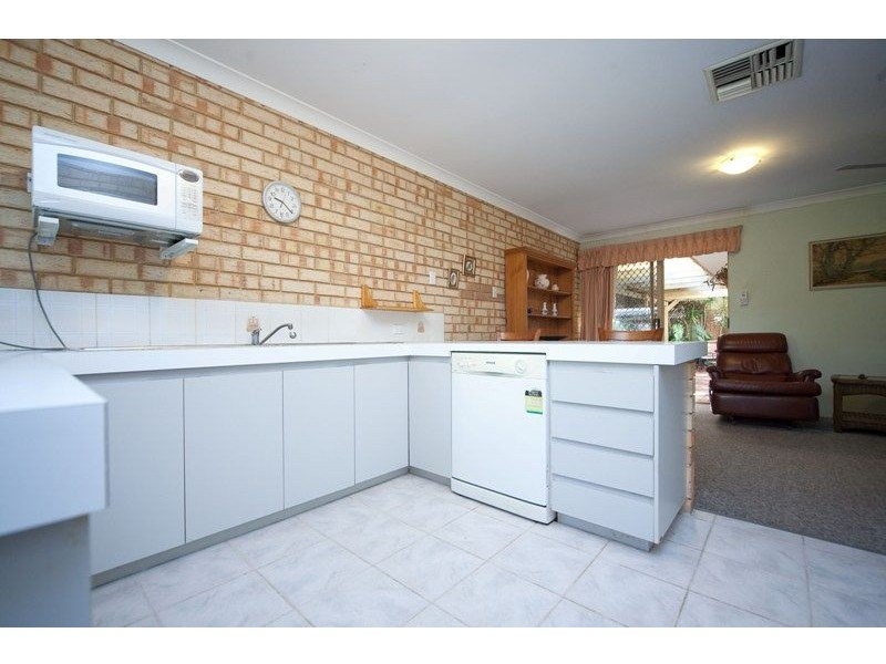 2/44 Sleat Road, Mount Pleasant WA 6153